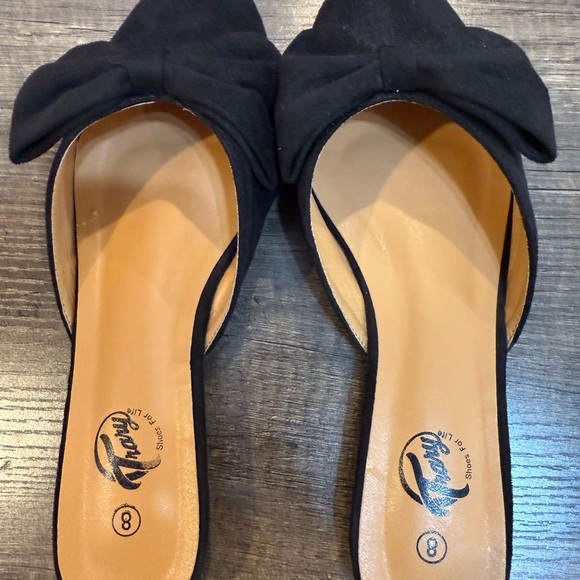 Black Bow Women's Shoes - Picture 6 of 7